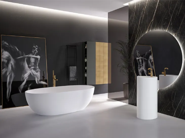 Mobile da Bagno sospeso in legno e laccato con lavabo a colonna e vasca freestanding Pleasure 04 di RCR