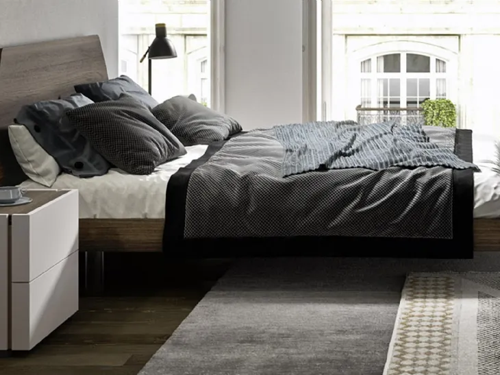 Letto in legno con testiera sagomata Vico di Mab