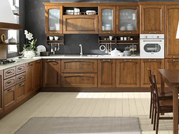 Cucina classica Memory in legno di Evo Cucine