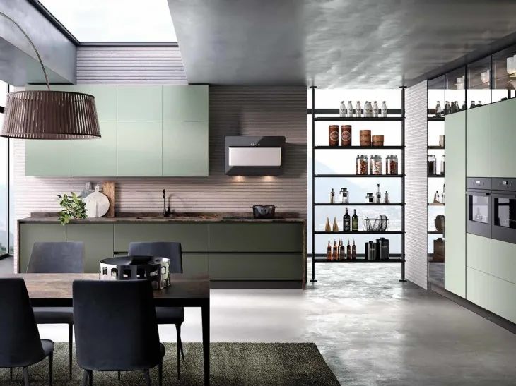 Cucina su misura Aurora finitura Verde chiaro e Verde oliva opaco di Evo Cucine